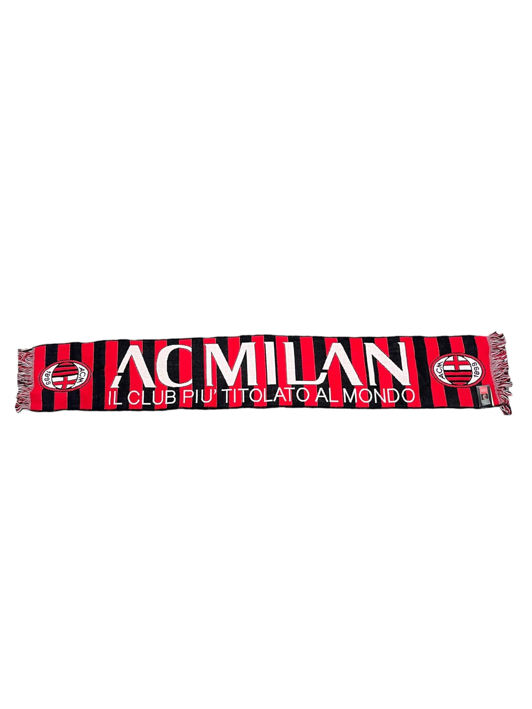 Milán